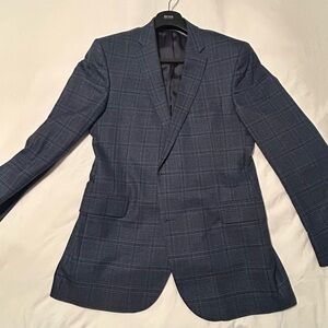 Hugo Boss Blue Sport Coat with Classic Design